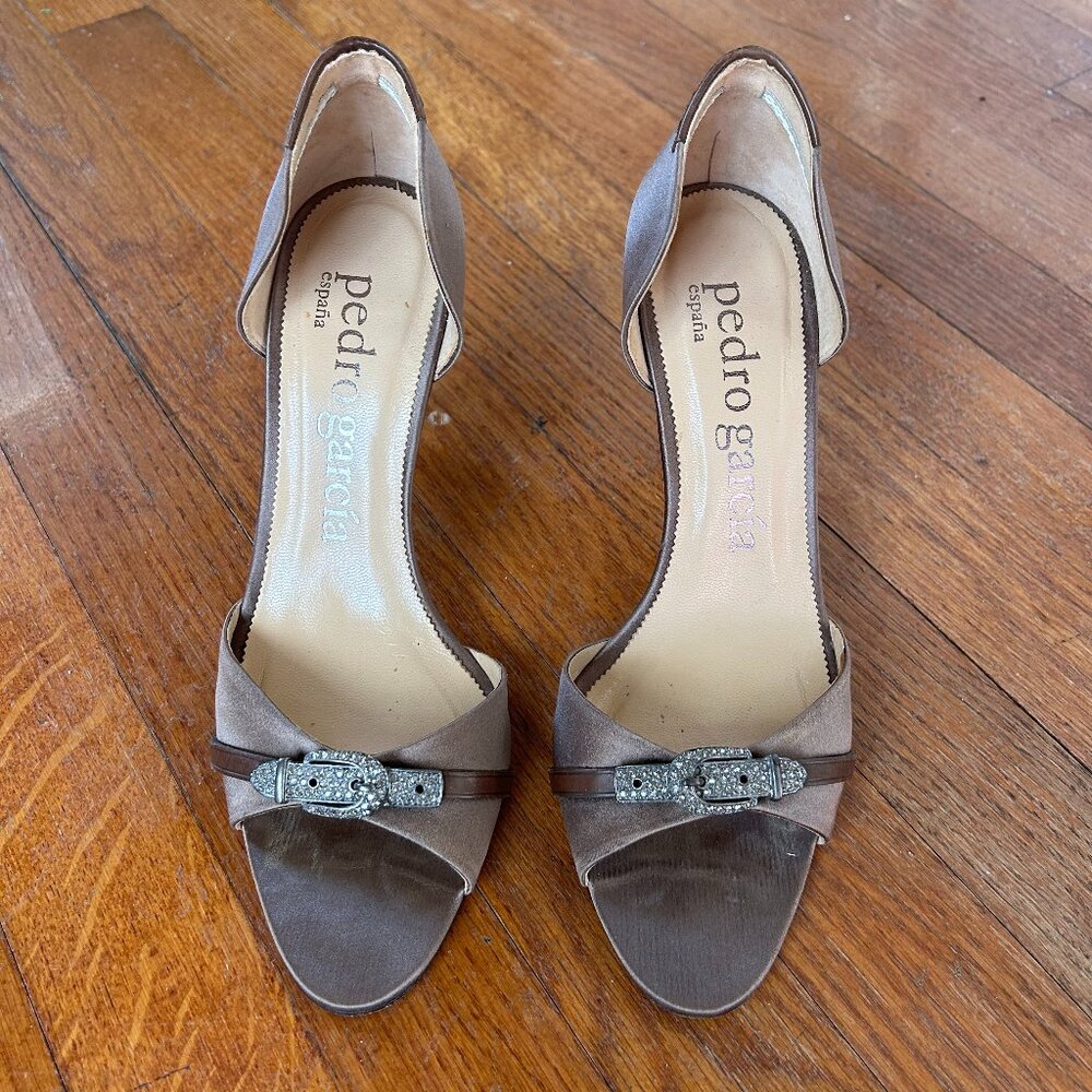 Pedro Garcia Milk Chocolate Brown Satin Heels with Jewel Detail Size 38.5 (8)